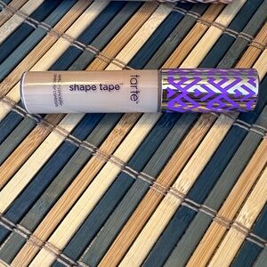 Tarte Shape Tape Double Duty Beauty Concealer in Medium 35 N neutral.  NIB